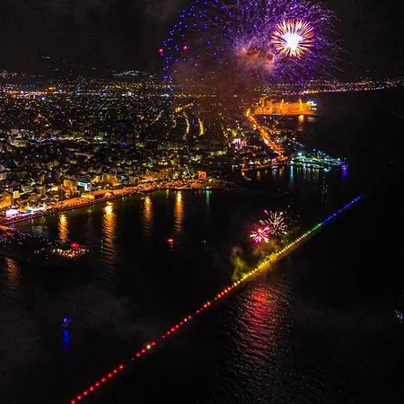 Oikiastudios Apartamento Patras