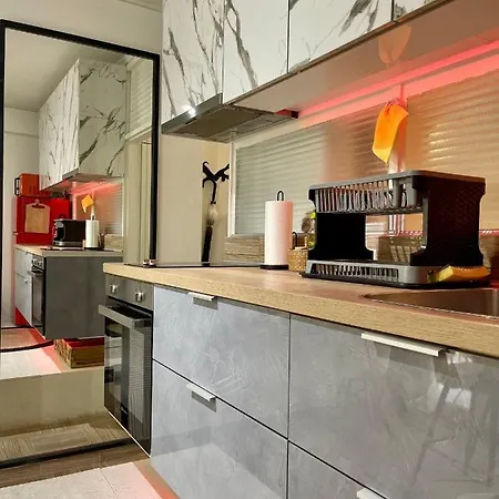 Oikiastudios Apartamento Patras