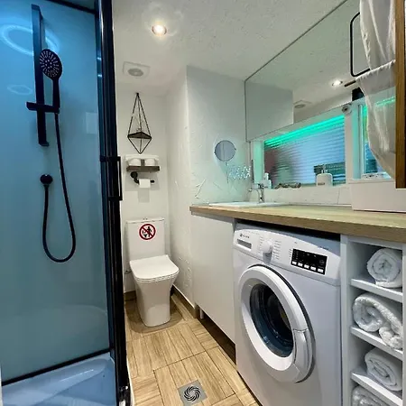 Oikiastudios Apartamento Patras